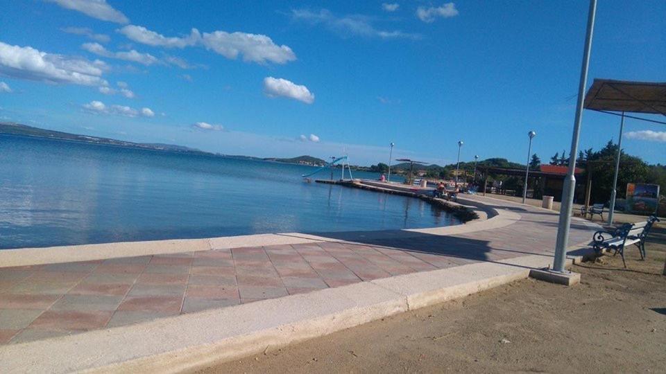 Apartman Ana Dobropoljana Exterior foto
